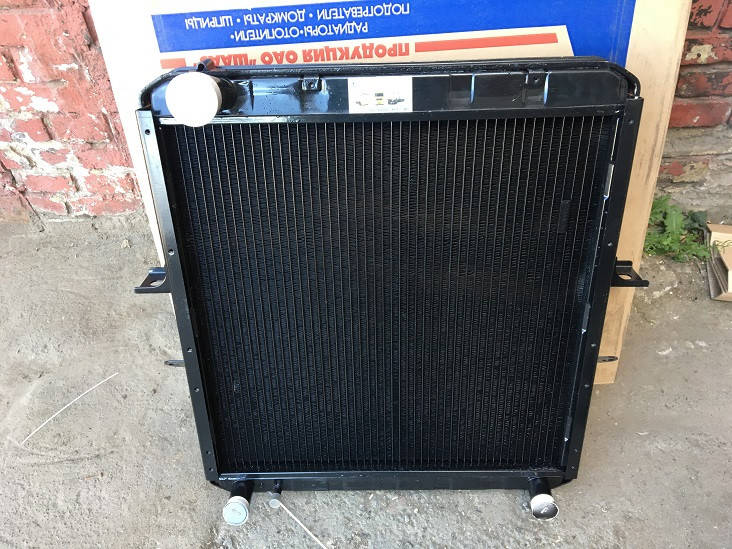 

53371-1301010 Радиатор охлаждения МАЗ 53371, 5551 (3 рядный) (пр-во ШААЗ)