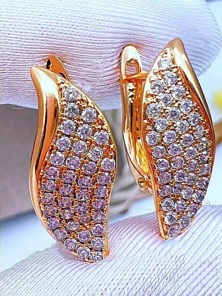 

Шикарные серьги из медицинского золота. Сережки позолоченные ХР. Медзолото