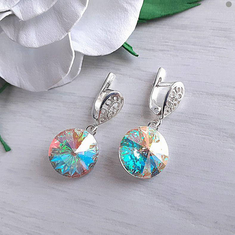

Серьги с камнями Swarovski цвета Crystal Transmission