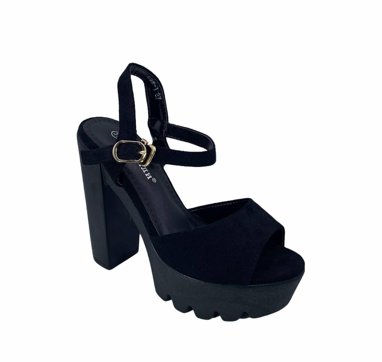 

Босоножки женские черного цвета на массивном каблуке 39