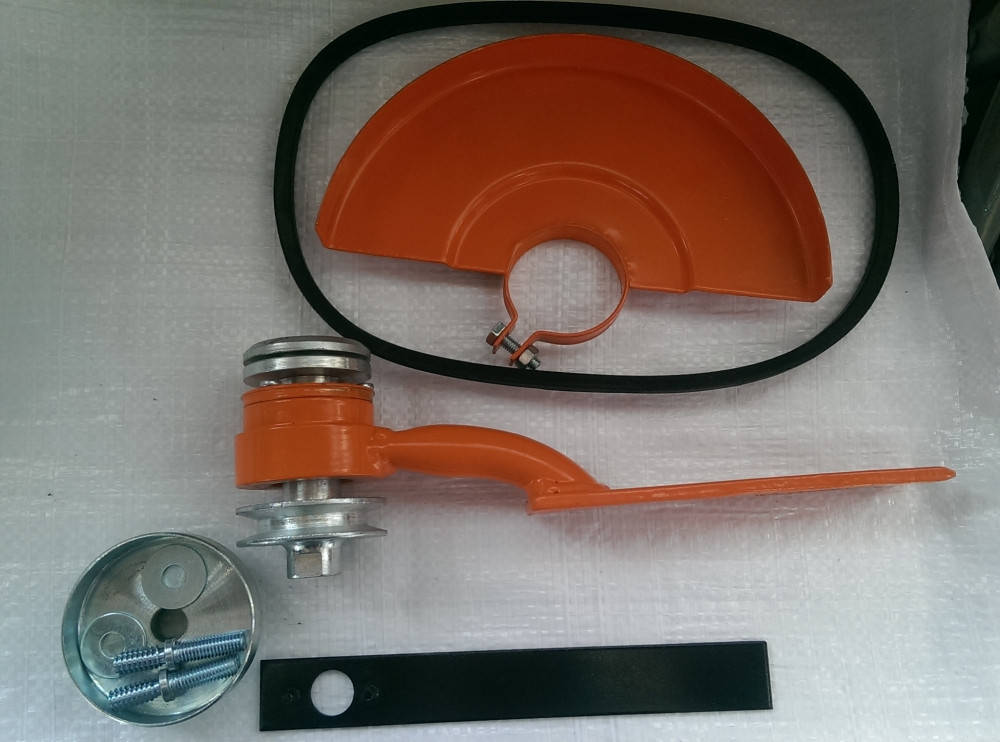 

Насадка болгарка на КИТАЙСКИЕ Бензопилы 4500,5200 шкив 71/68/15мм код 5060