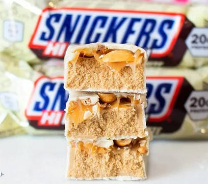 

Протеиновый батончик SNICKERS Hi Protein Bar 57 г белый шоколад