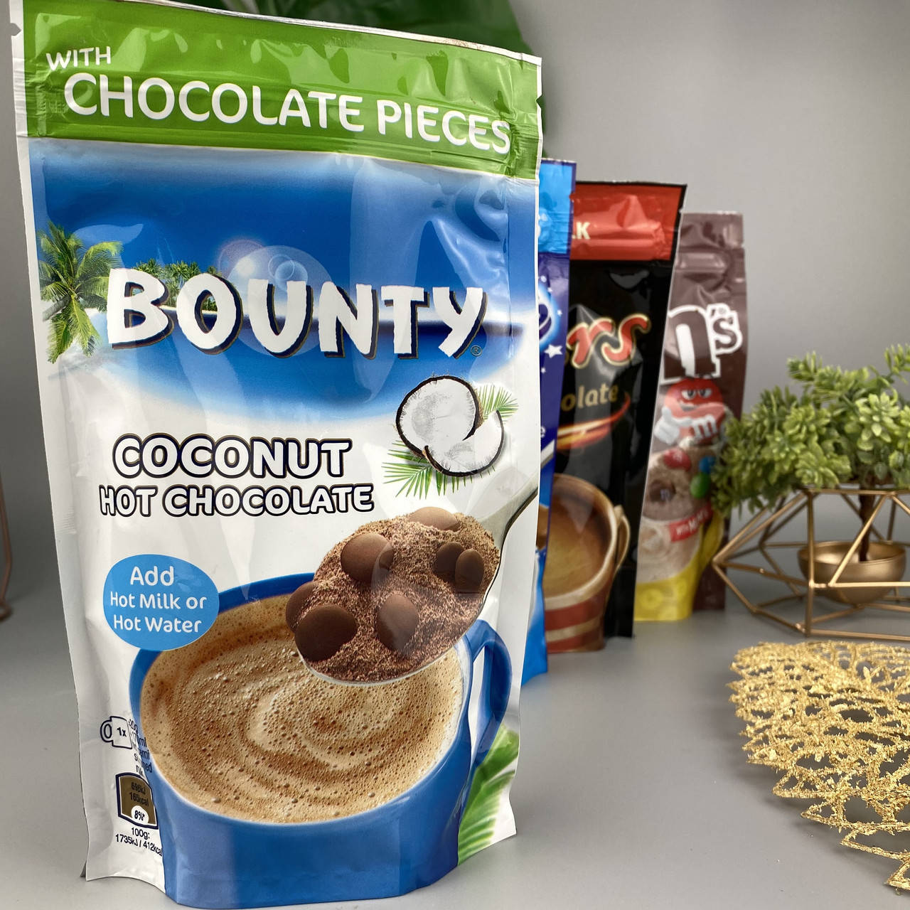 

Кокосовый горячий шоколад с кусочками шоколада Bounty Баунти 140 г