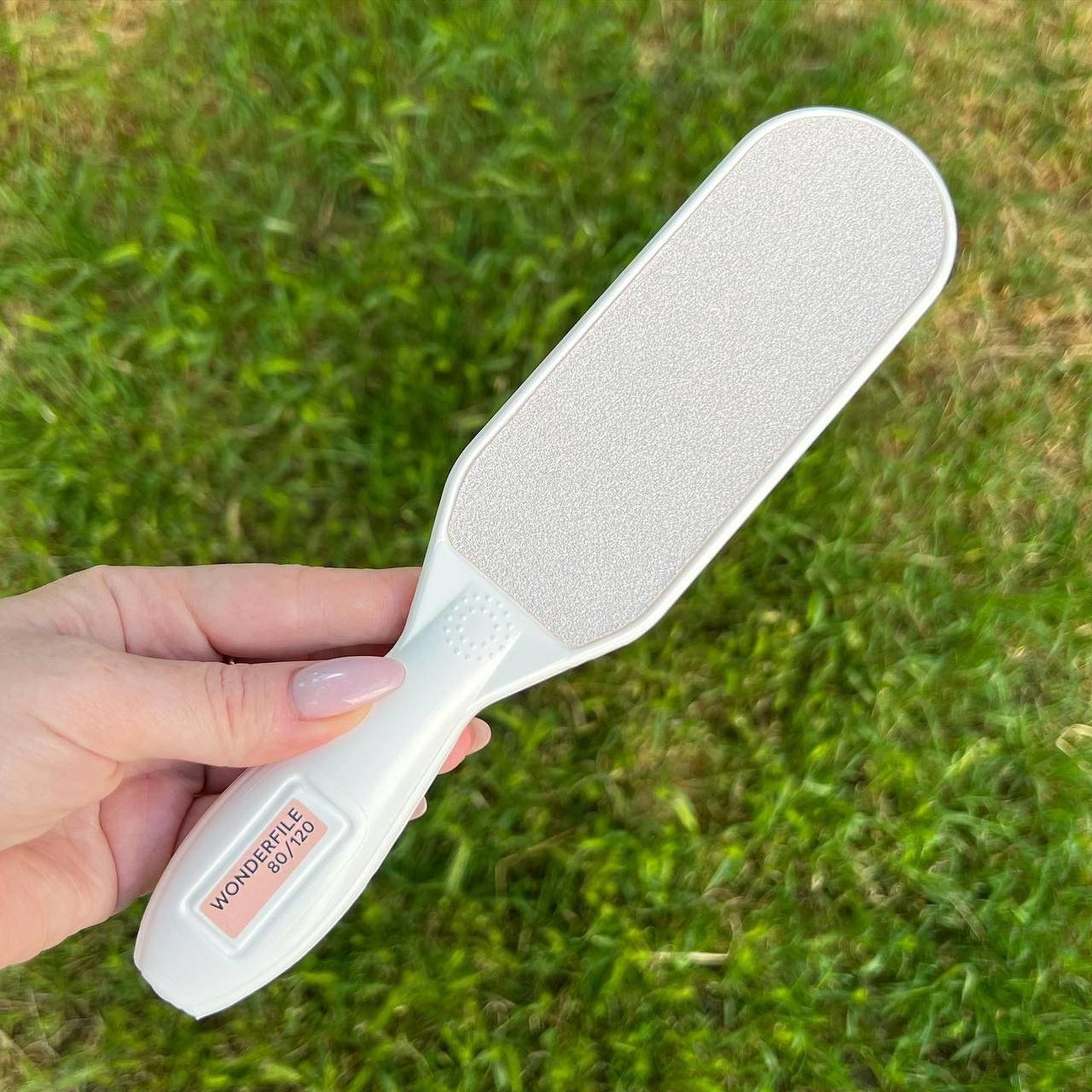 

Тёрка для педикюра пластиковая WONDERFILE 120/80 Гритт