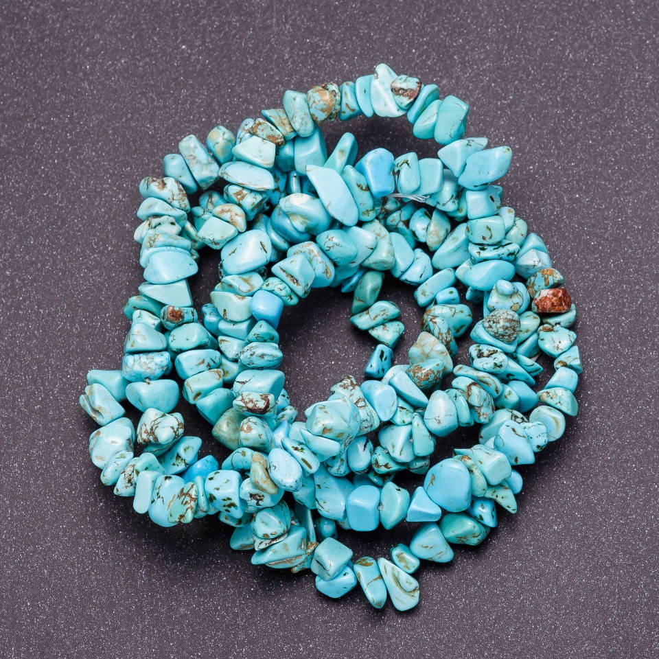 

Бусины на леске зеленая Бирюза крошка d-6мм L-85см, Зелёный