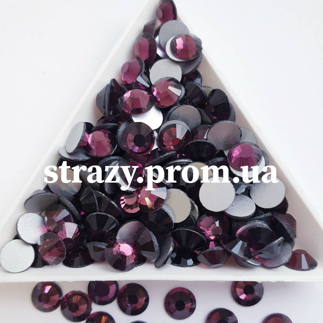 

Стразы ss16 Amethyst (4,0мм) 1400шт "Crystal Premium"