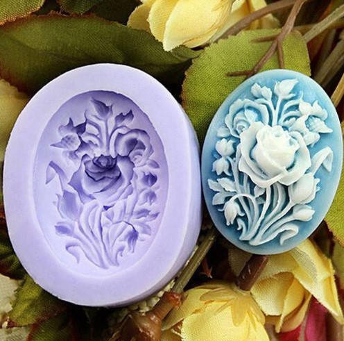 

Силиконовый молд маленький цветок - размер молда 4,5*3,5см, розовый