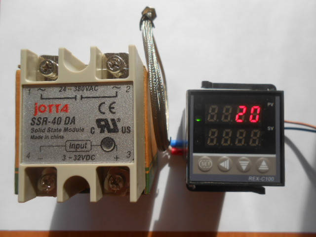 

REX-C100 SSR (К-тип только) + SSR40-DA + термопара.