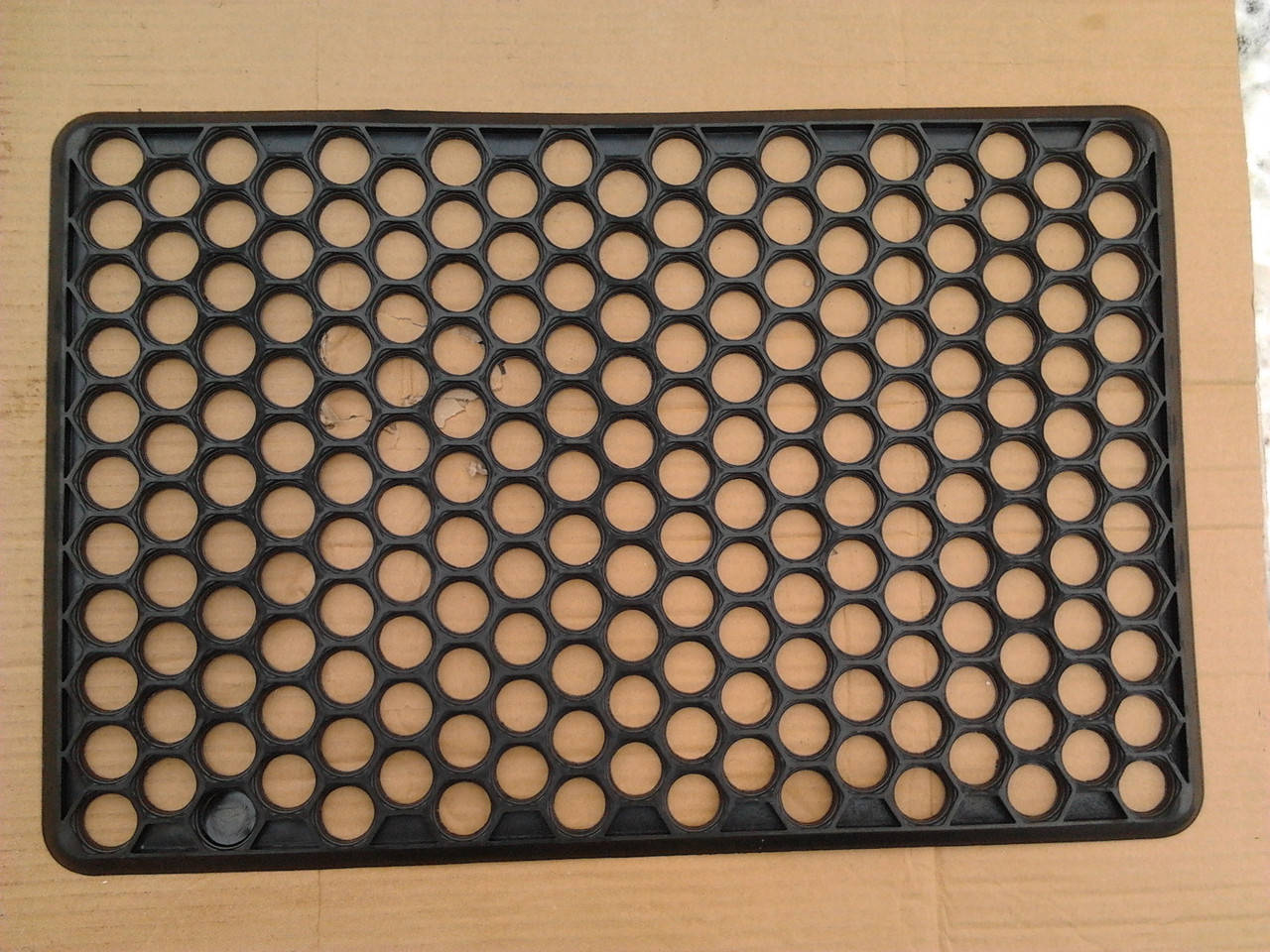 

Коврик резиновый "Соты" размером 71 х 57, производство Украина, Черный