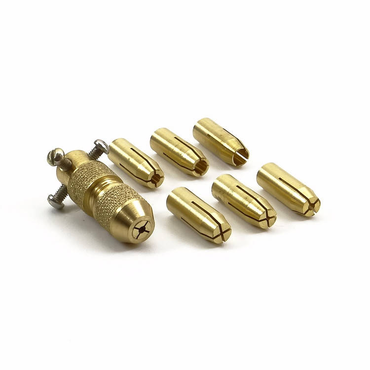 

Патрон цанговый 2 мм + цанги 0-4 мм (7 шт)