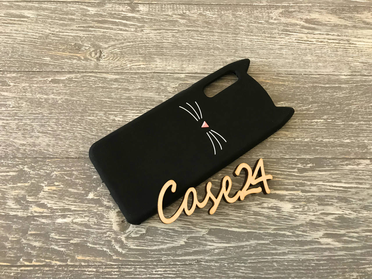 

Резиновый 3D чехол Усики для Samsung Galaxy A50 (3 цвета) черный