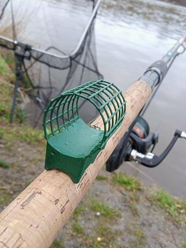 

Фидерная Кормушка с грунтозацепами 100г "Хард грин" (100г - 150г) Фидерная кормушка для сильного течения (К17)