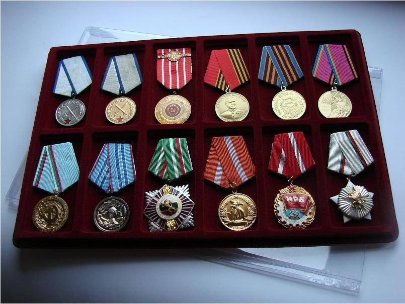 

Планшет с прозрачной крышкой на 12 наград MM-Schulz Польша (hub_7xmhkn)