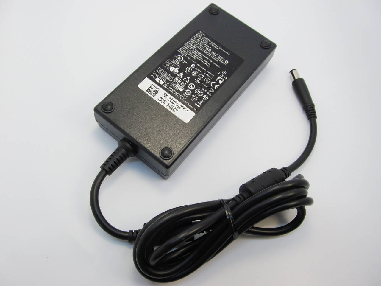 

Блок питания Dell 180W DA180PM111 Slim-корпус 19.5V, 9.23A, разъем 7.4/5.0(pin inside) [3-pin] ОРИГИНАЛЬНЫЙ