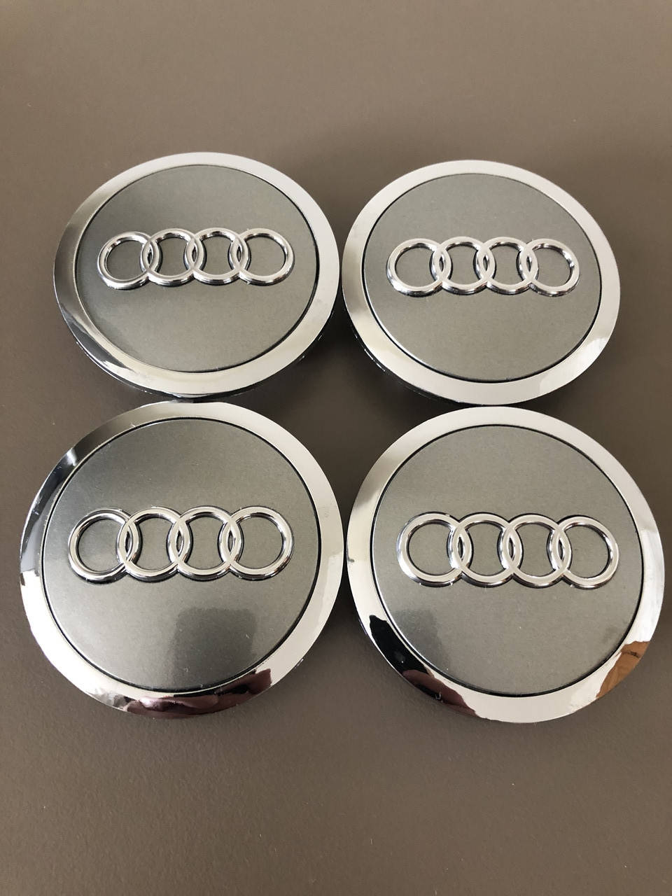 

Колпачки в диск AUDI 69mm 4B0 601 170A