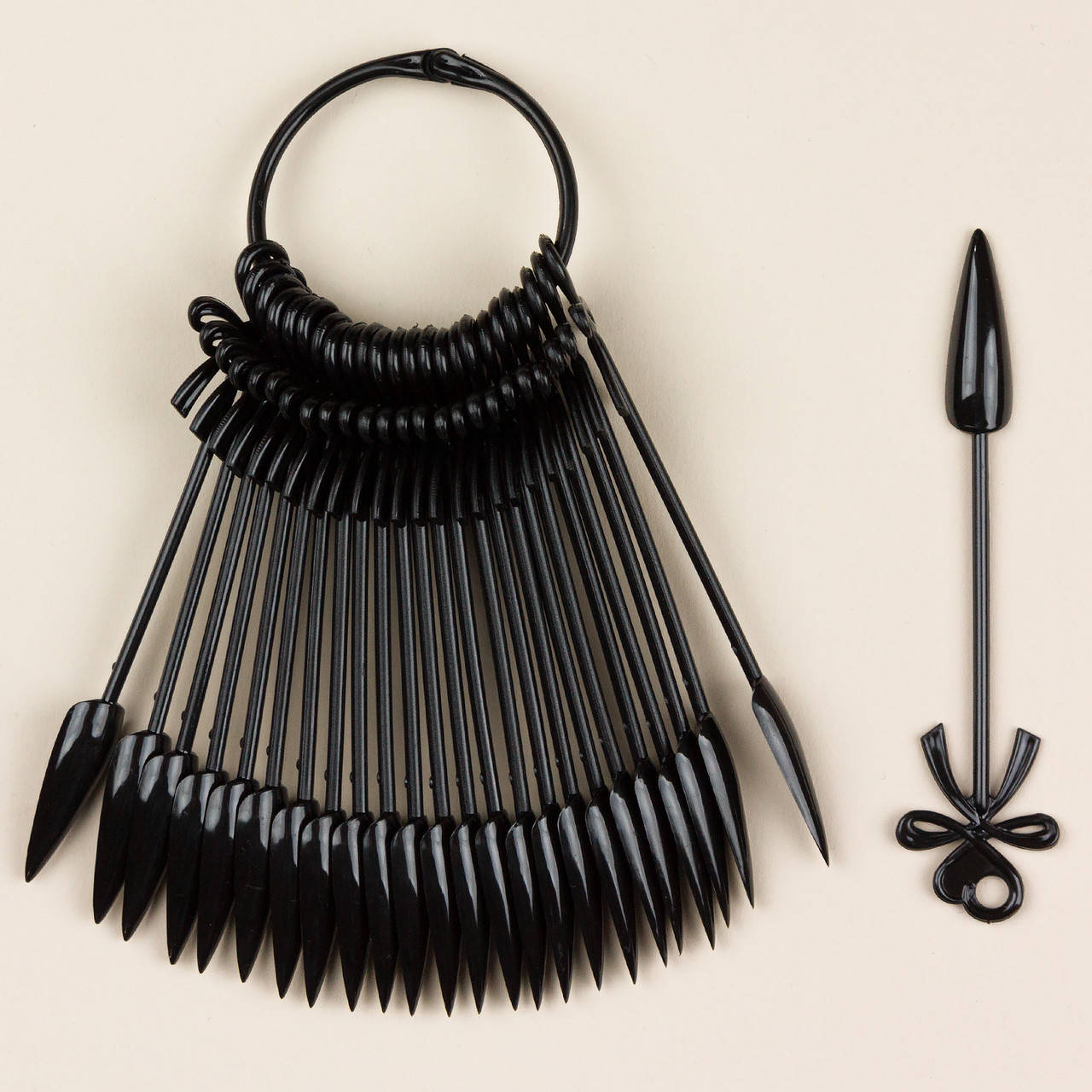 

Палитра для лака веер на кольце 10 см 24 шт, черная, Черный