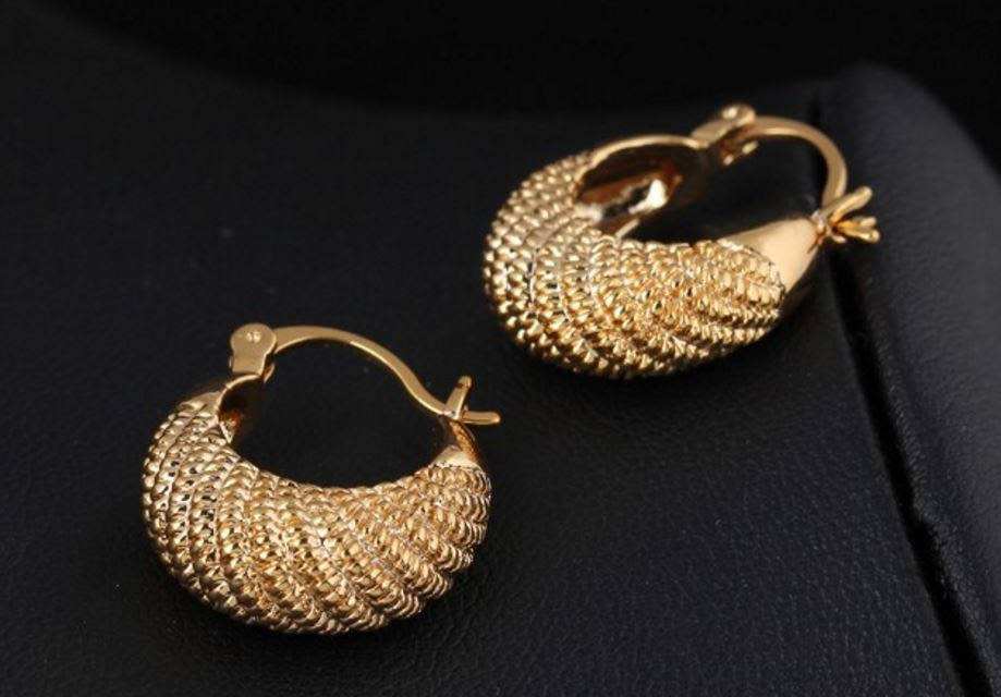 

Позолоченные серьги женские код 175