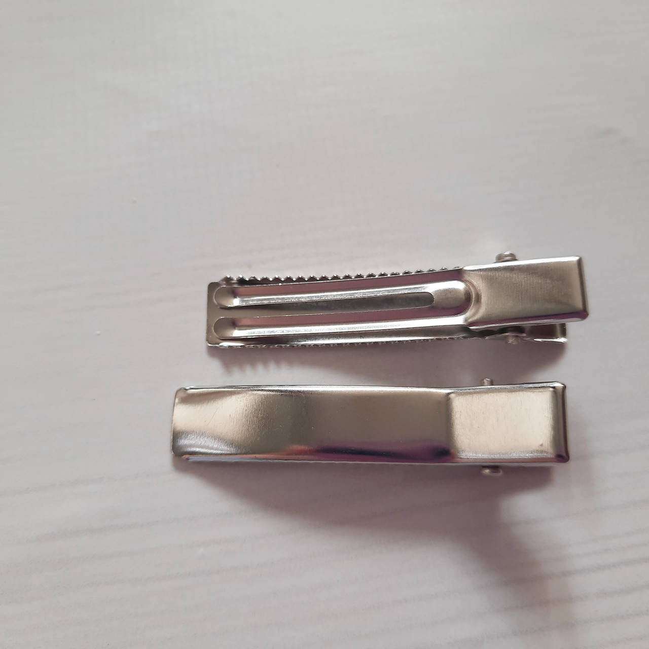 

Заколка крокодил с 2 усиками 5 см