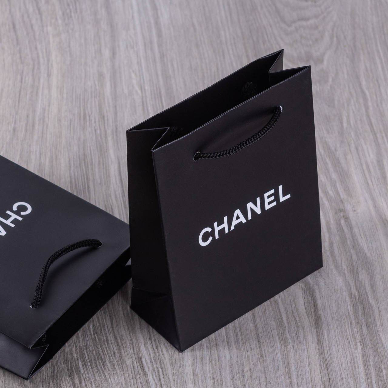 

Пакет бумажный Chanel, Черный