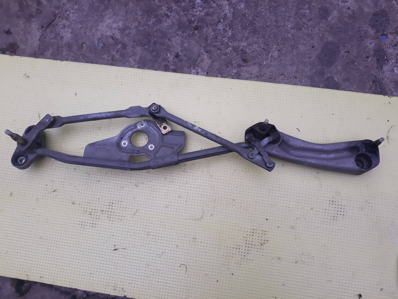 

Трапеция дворников бмв е39 рестайлинг bmw e39 дорестайлинг