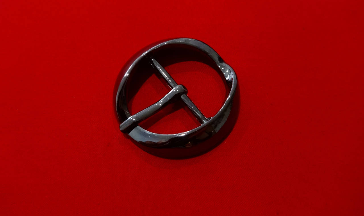 

Пряжка металлическая 27 мм черненная, Черный