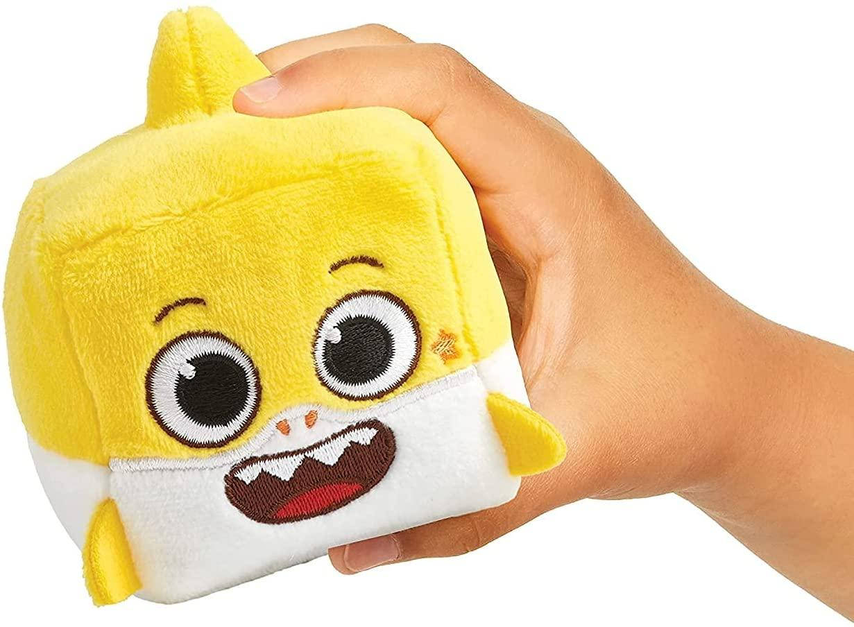 

WowWee baby shark pinkfong мягкая игрушка акула куб желтая official song, Желтый