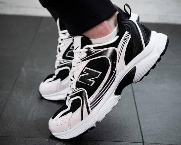 

Черно-белые мужские кроссовки New Balance 42, Черно-белый