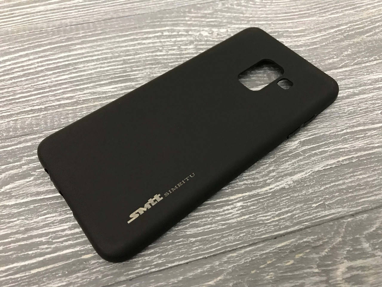 

TPU чехол Smitt накладка бампер для Samsung Galaxy A8 (2018) (3 цвета) черный