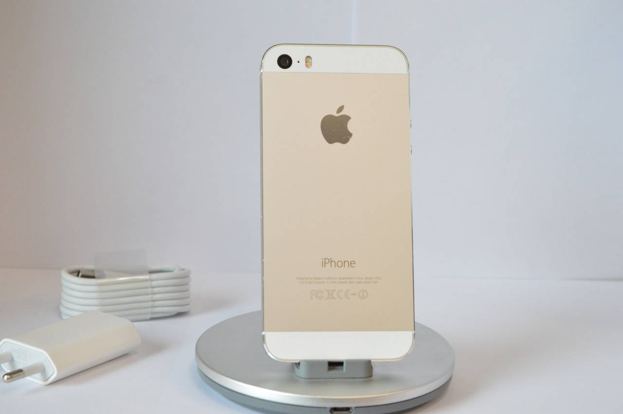 

Б/У Apple iPhone 5s 16GB Silver Neverlock Оригінал з гарантією, Серебристый