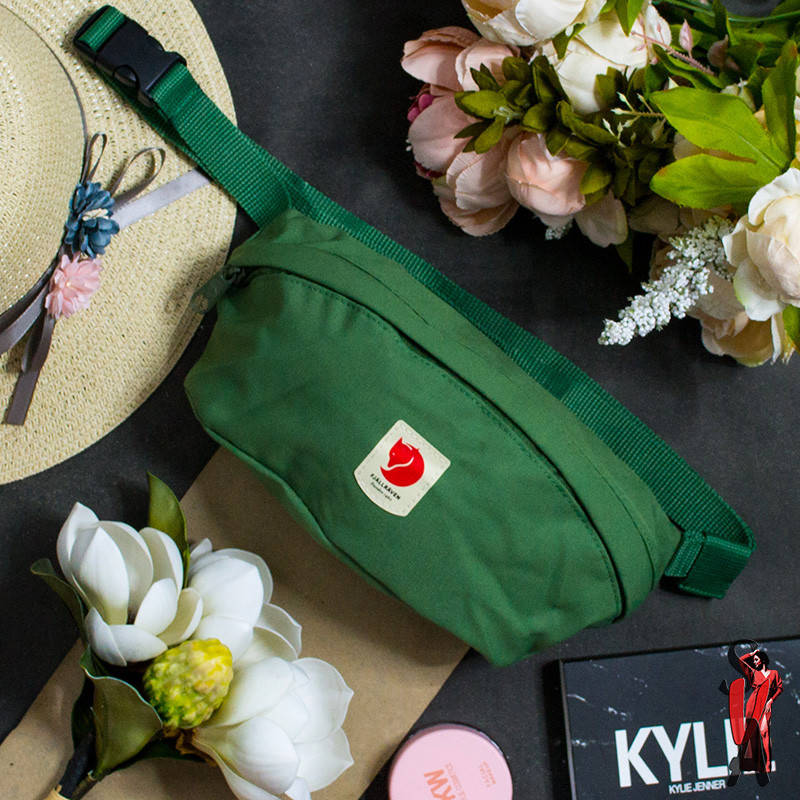 

Сумка на пояс (Бананка) "Fjällräven Kånken" Канкен Цвет: Зелёный