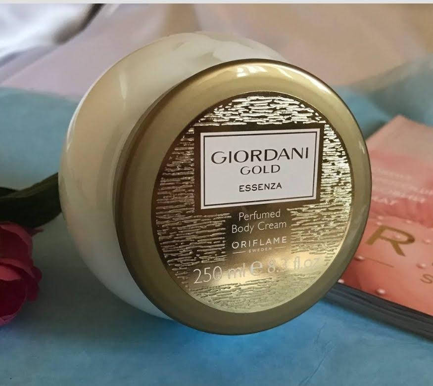 

Парфюмированный крем для тела Giordani Gold Essenza [Джордани Голд Эсенца]
