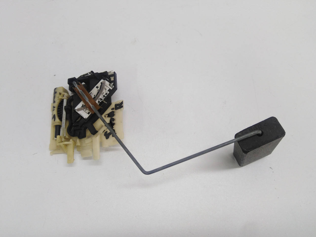 

Датчик уровня топлива Volkswagen Sharan, Шаран. 7M0919673.