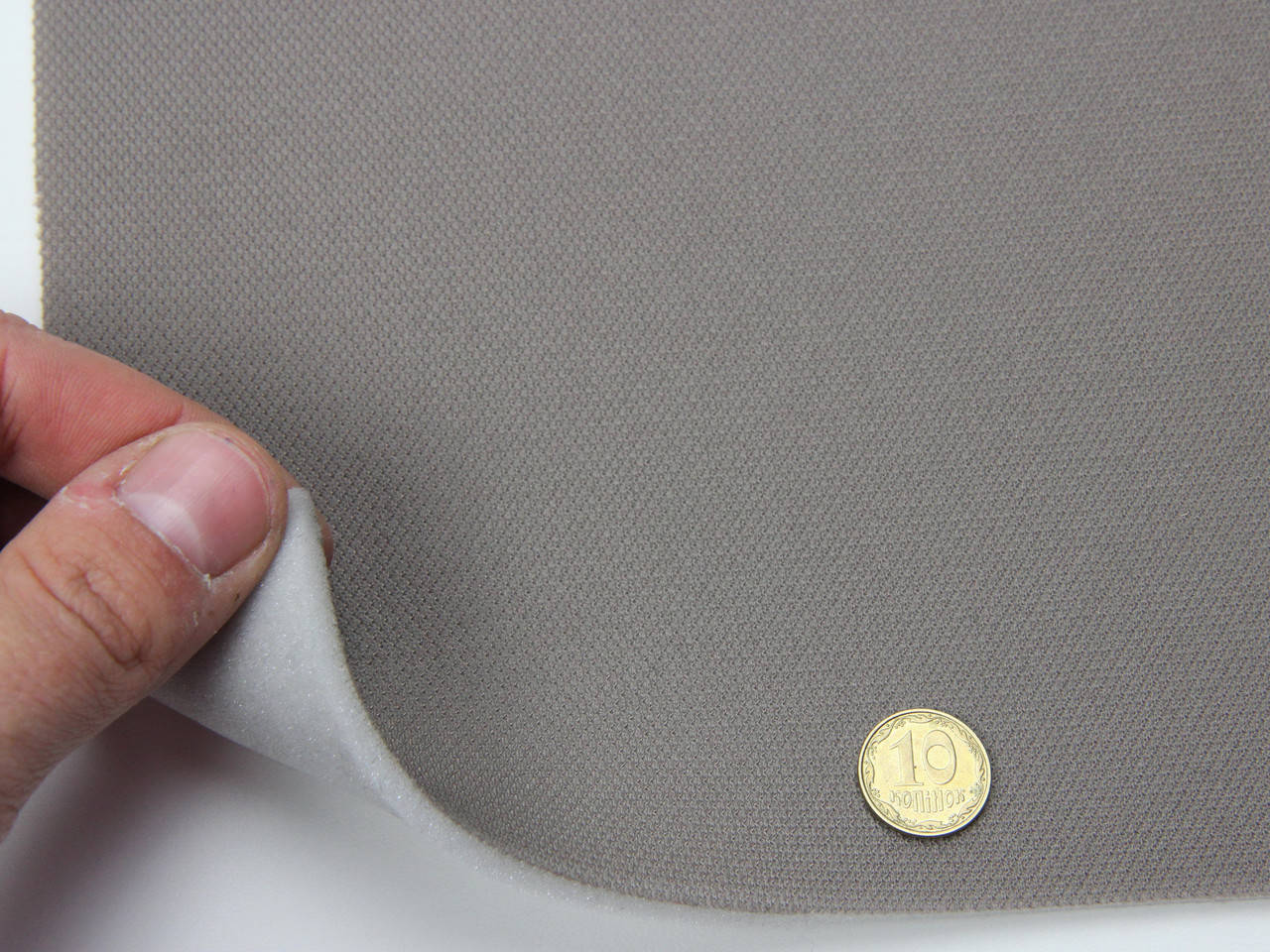 

Автоткань потолочная TPO-1402-ns оригинальная на поролоне, цвет серо-бежевый, толщ. 4мм шир. 148см