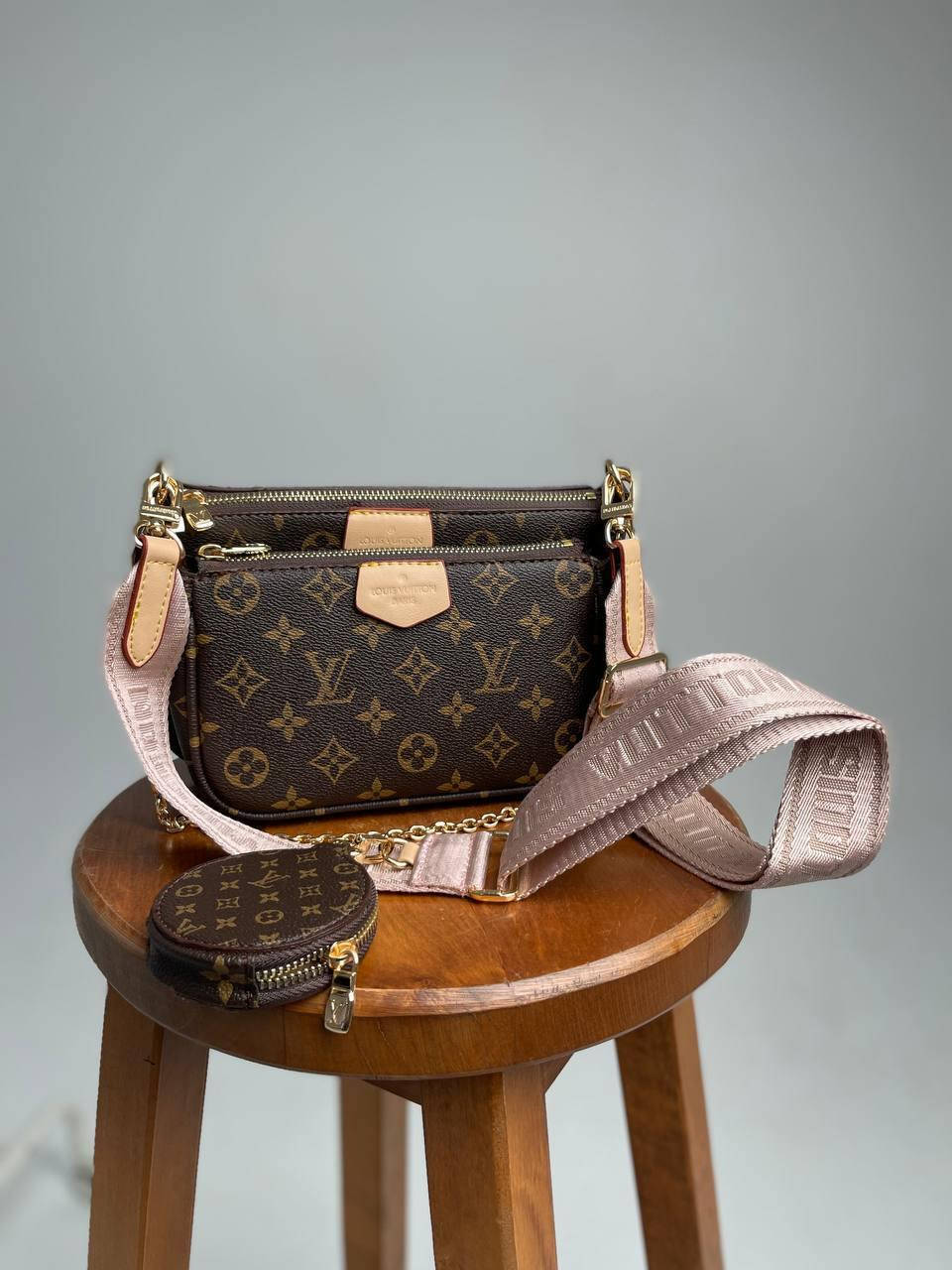 

Сумочка Луи Виттон 2в1 Louis Vuitton, Multi Pochette Pink, Розовый