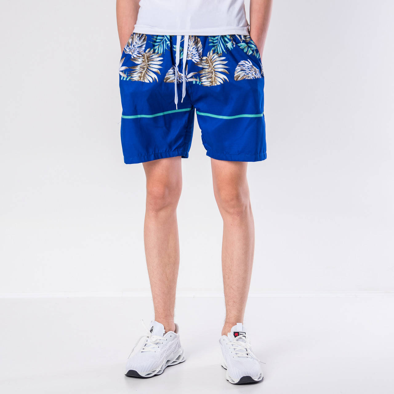 

Мужские шорты (плащевка), синего цвета, Голубой