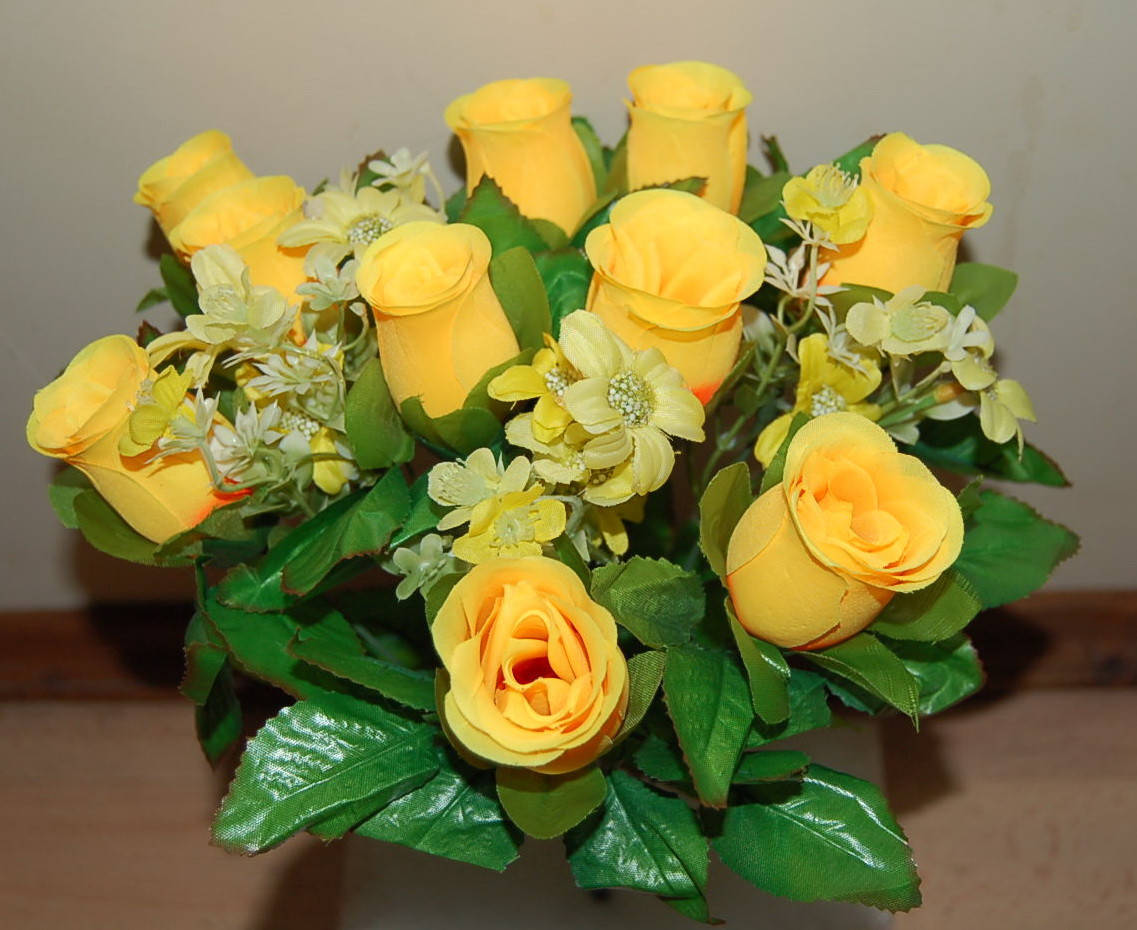 

М-554 Роза "Эмилия" 10+4 головы 40х8 см