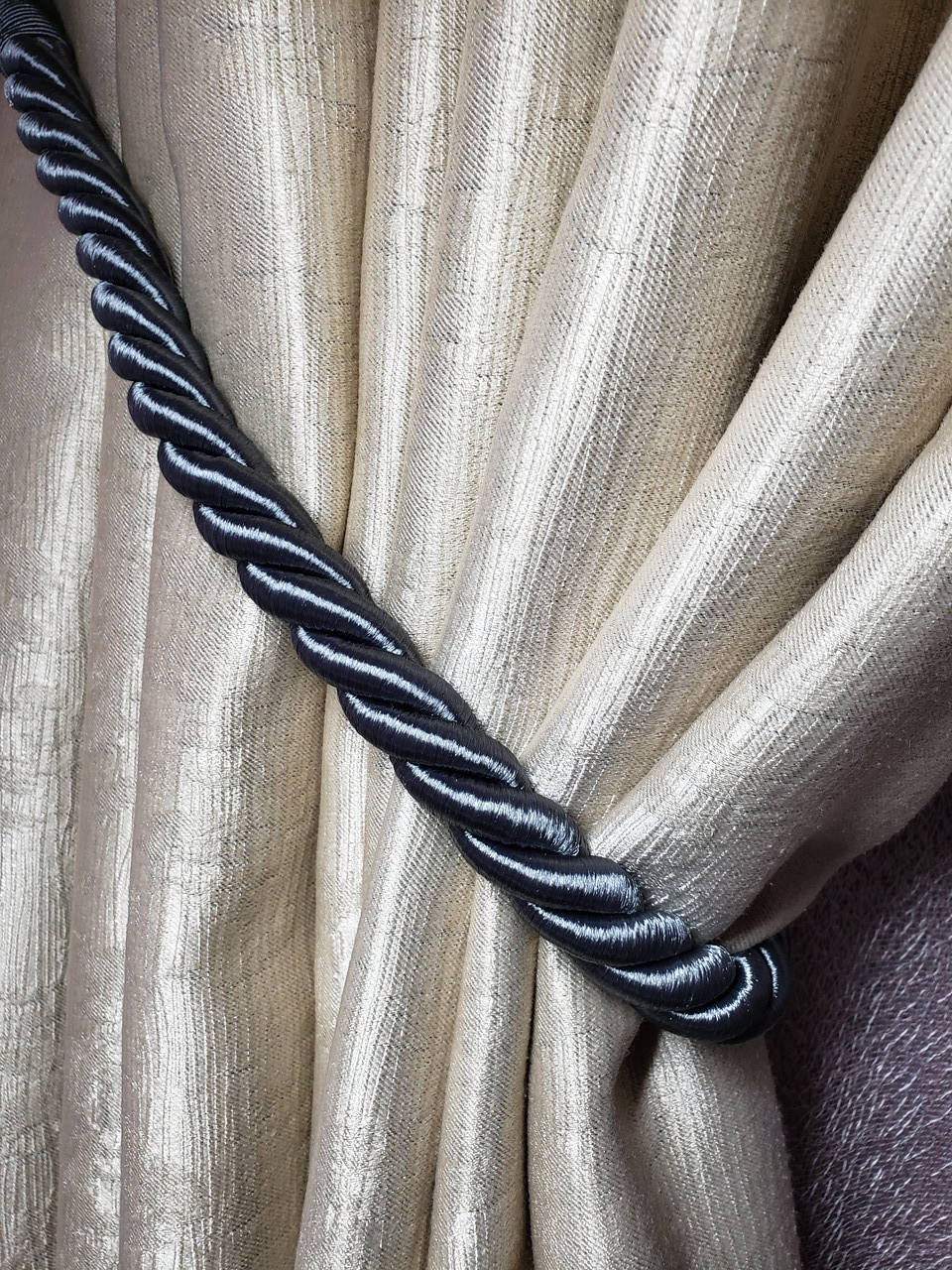 

Прихват, подхват для штор