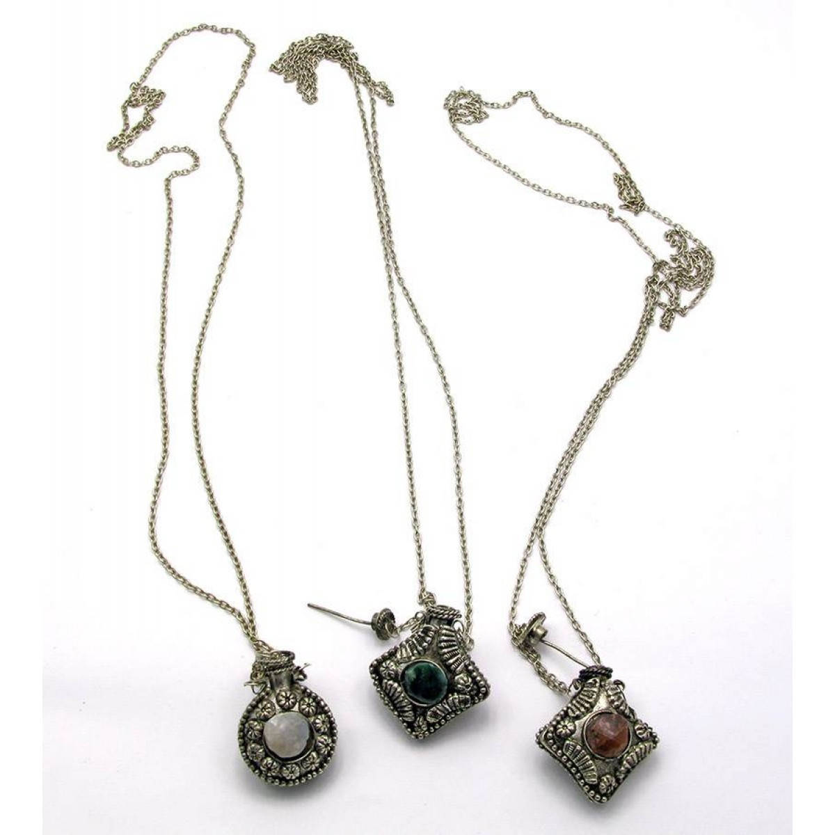 

Аромакулон бронзовый с камнями (4х2,5х1,5 см)B