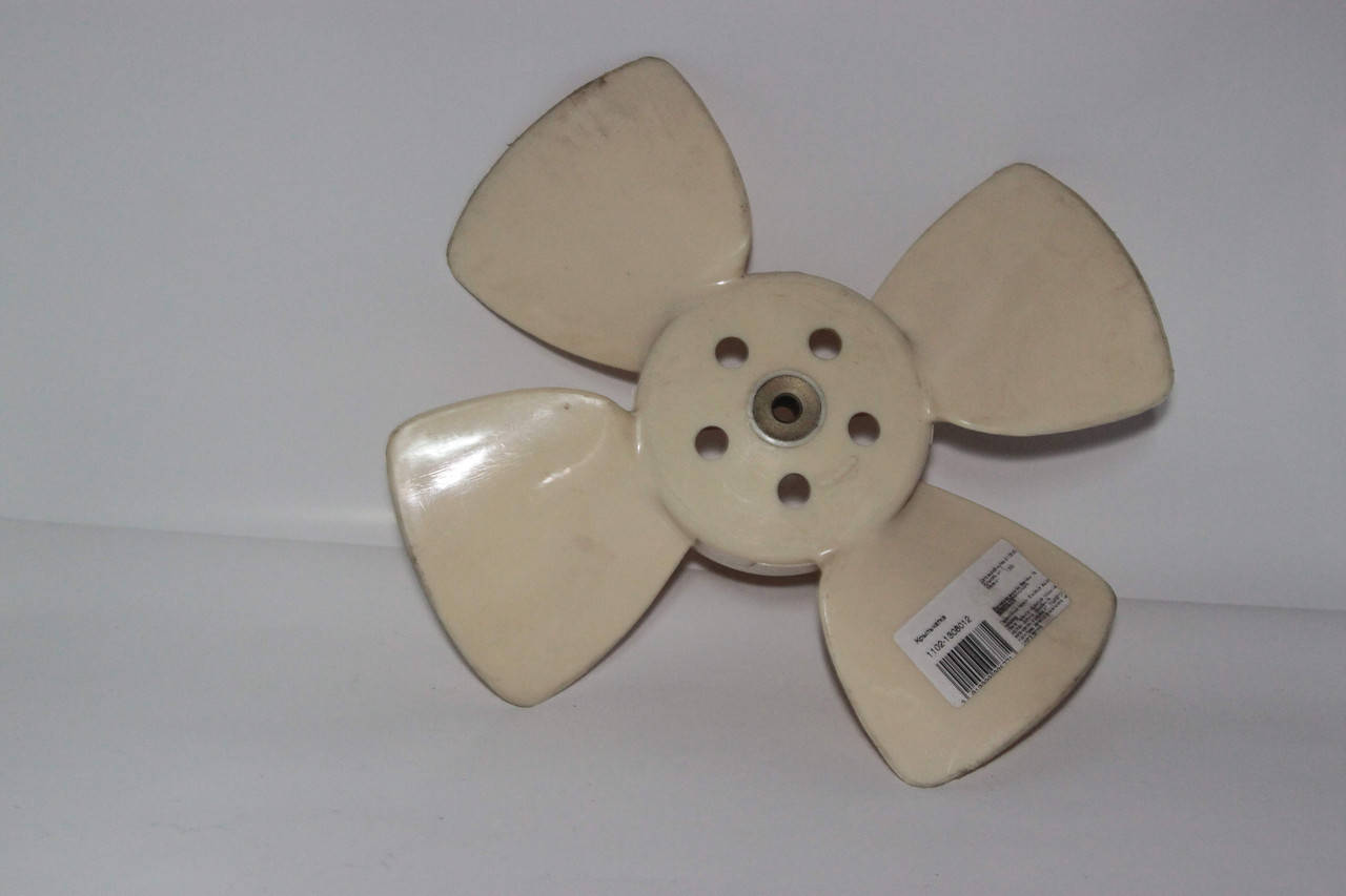 

Крыльчатка мотора охлаждения Таврия Славута