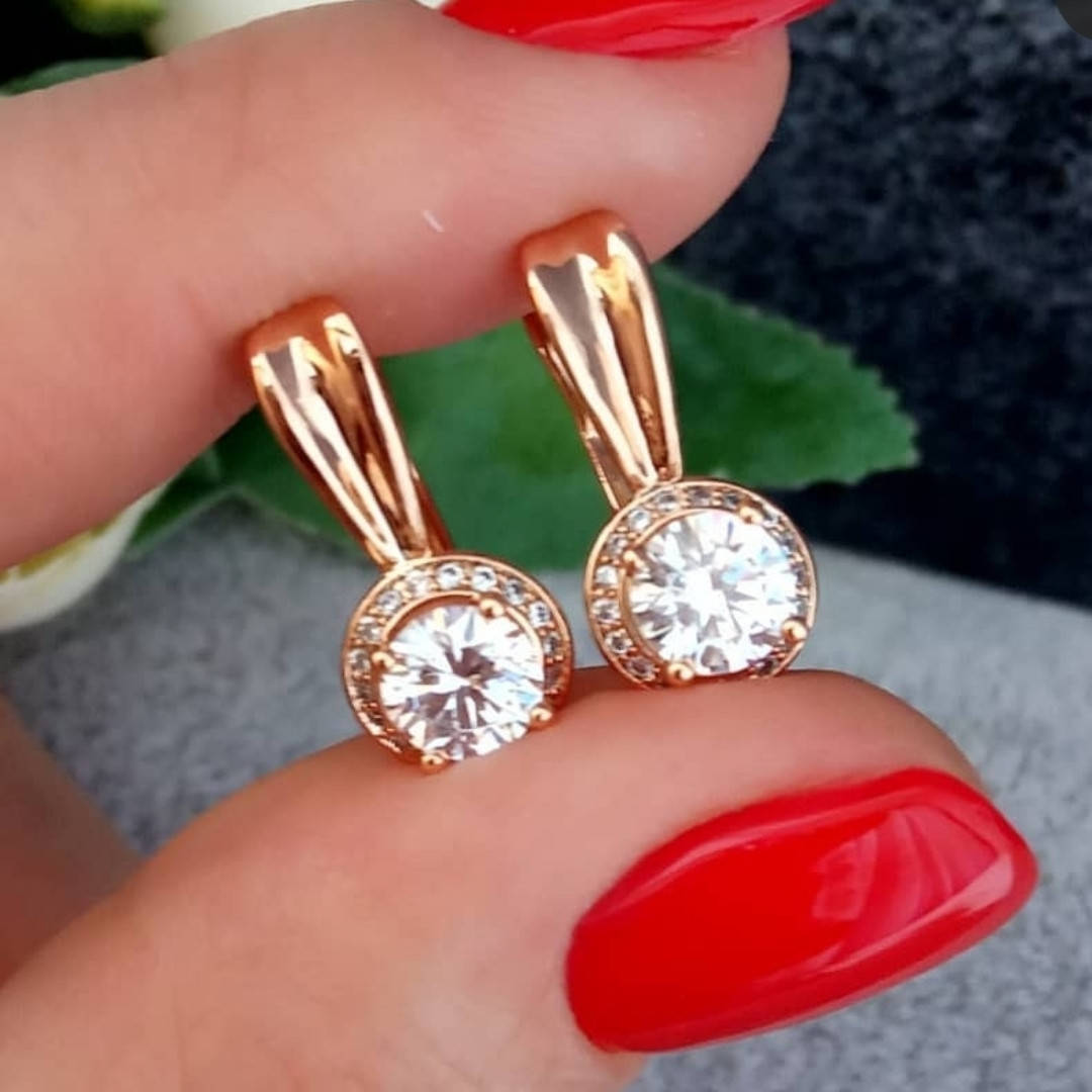 

Серьги Xuping длина 1.8см ширина 8мм медицинское золото позолота 18К с1103
