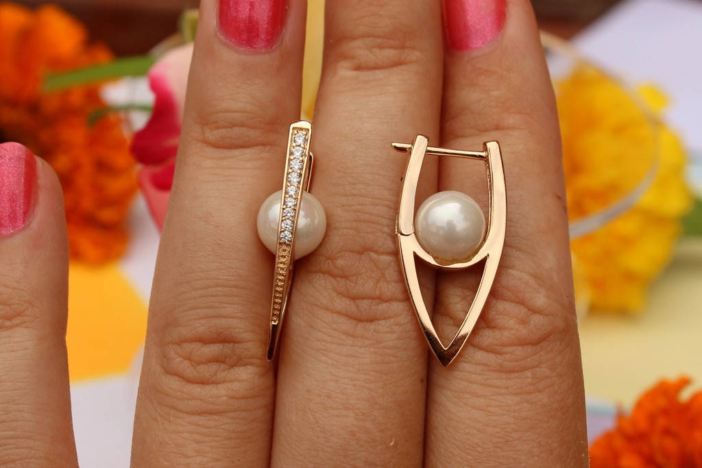 

Серьги Xuping Jewelry стрелки с жемчугом 2,7 см золотистые
