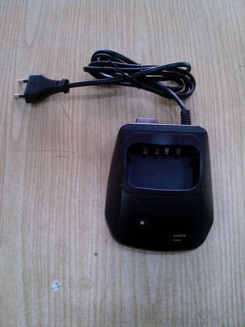 

Зарядное устройство для радиостанций Wouxun KG-UV6D, KG-UVD1P, etc