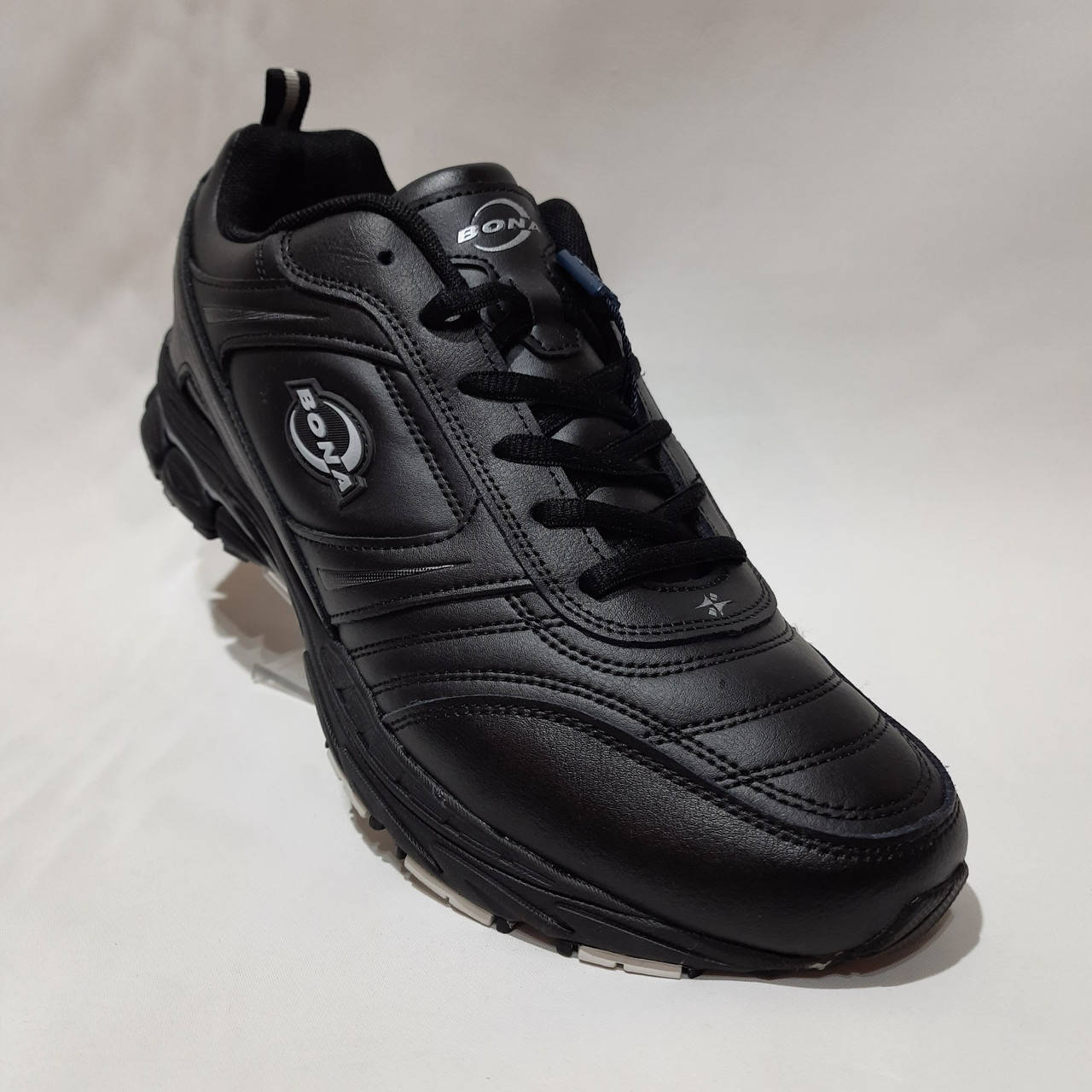 

50-32,5 Мужские кроссовки натуральная кожа (Большие размеры) Bona Черный Последняя пара￼