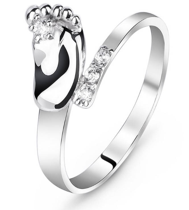 

Серебряное кольцо с фианитами "Ножка", С3731