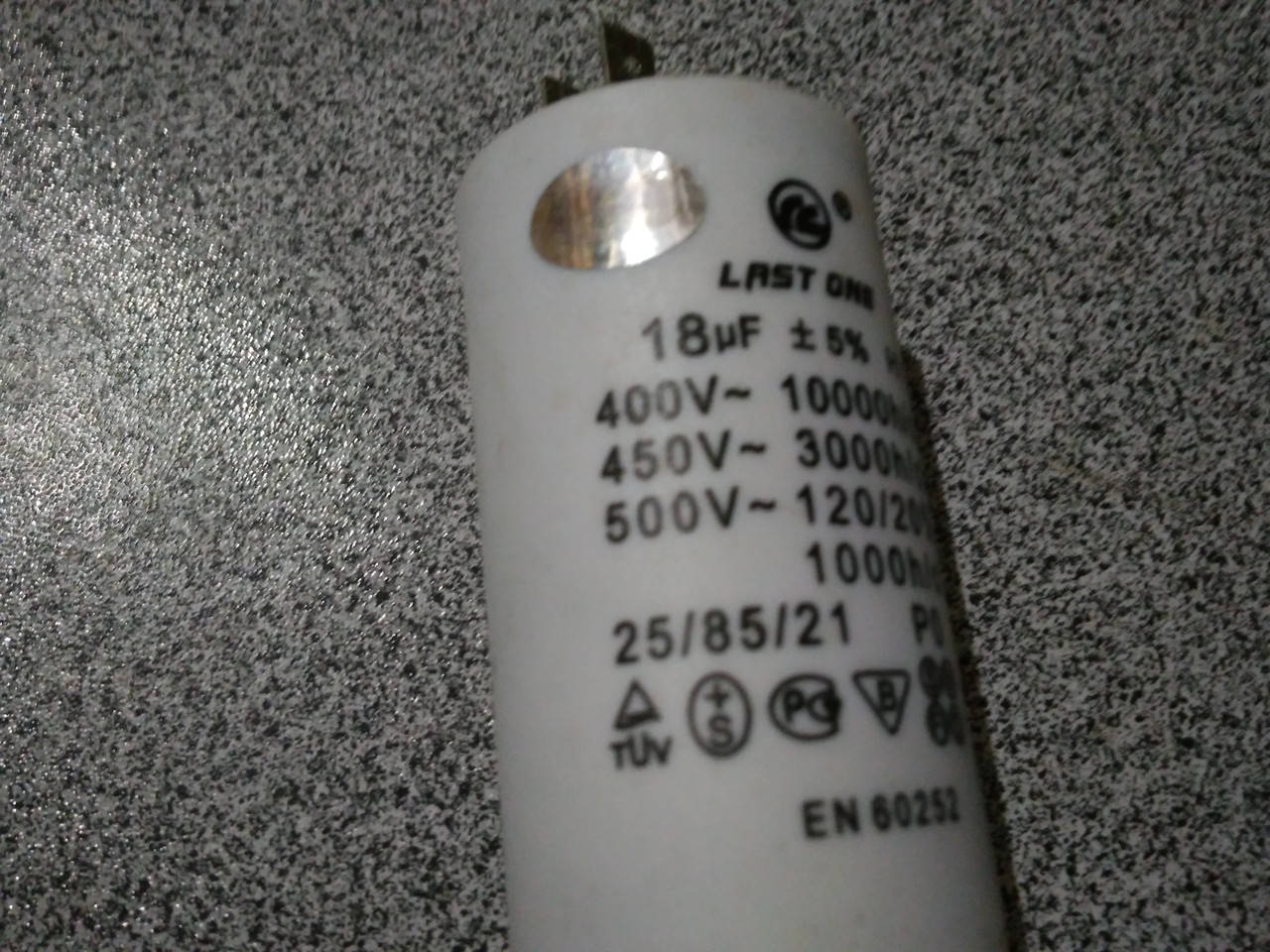 

Конденсатор 18mF 450V