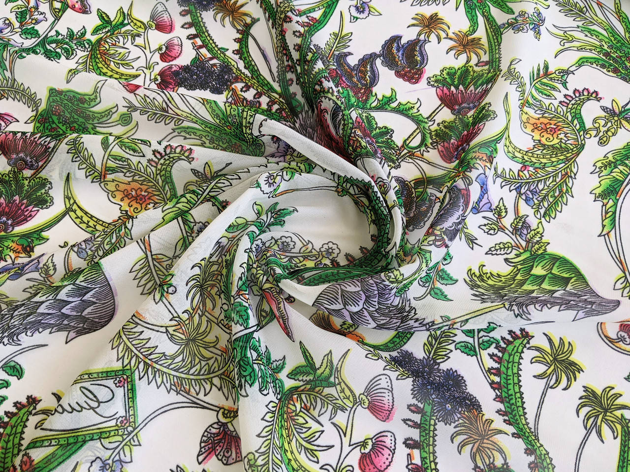 

Шифон бархатистый ананасы, белый