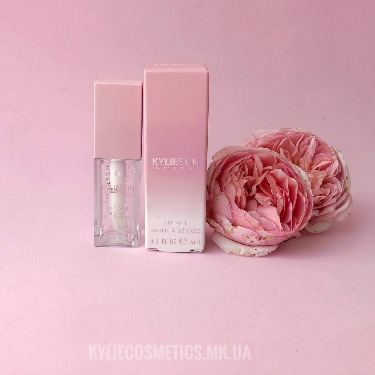 

Увлажняющее масло для губ LIP OIL by Kylie Skin