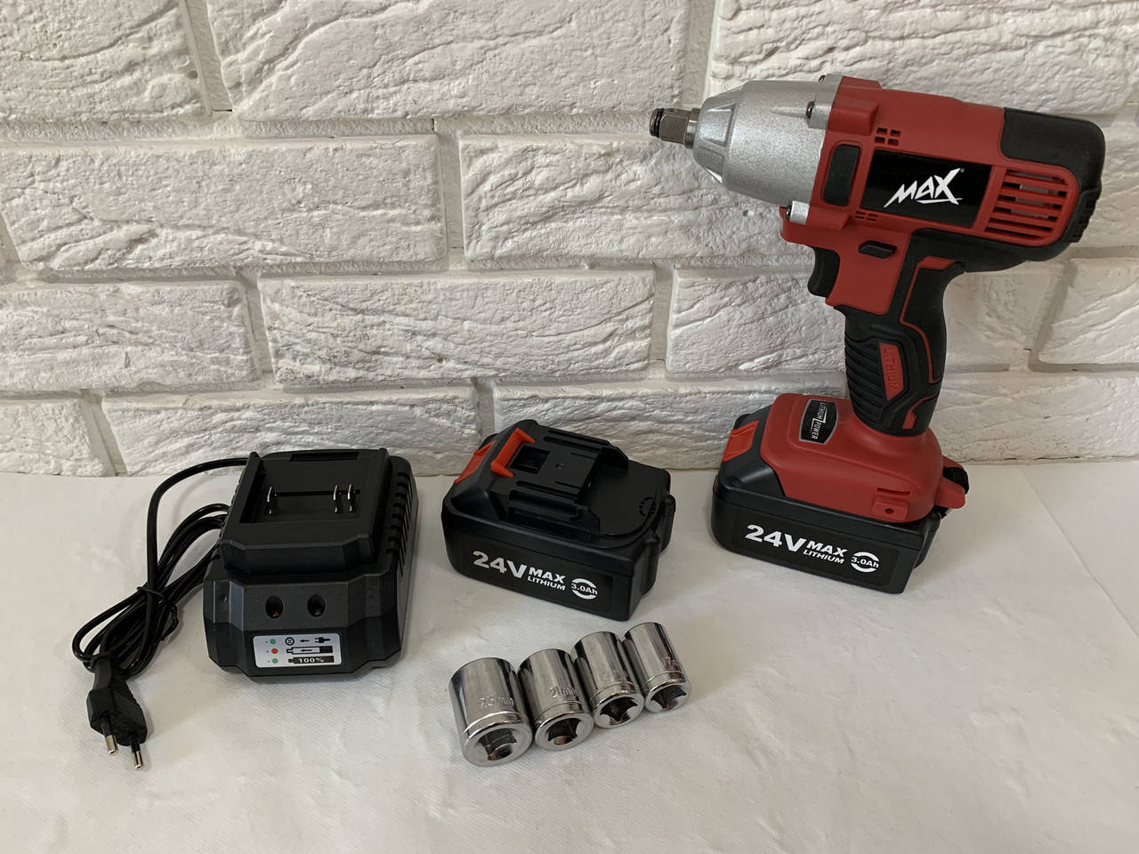 

Аккумуляторный гайковерт MAX MXIWCD24V : 24V : 3000 mAh