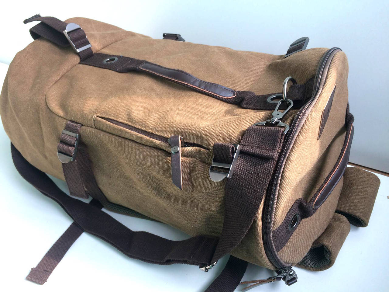 

Универсальная сумка – рюкзак, Коричневый