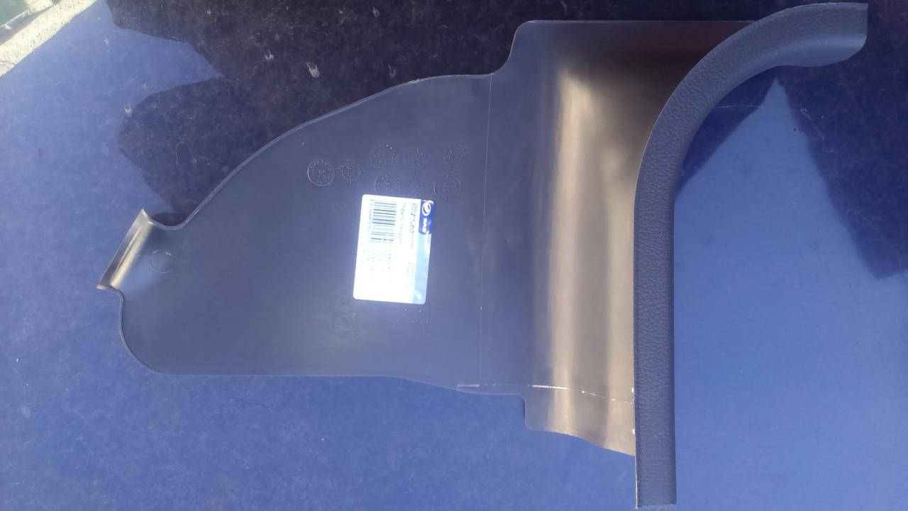 

Накладка (продолжение) порога уголок передний правый Ланос АвтоЗАЗ